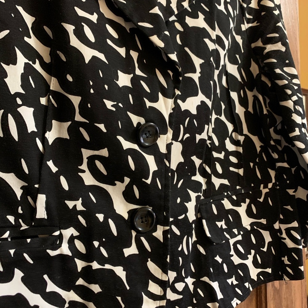 Notations 3 button Blazer Jacket - Picture 3 of 5